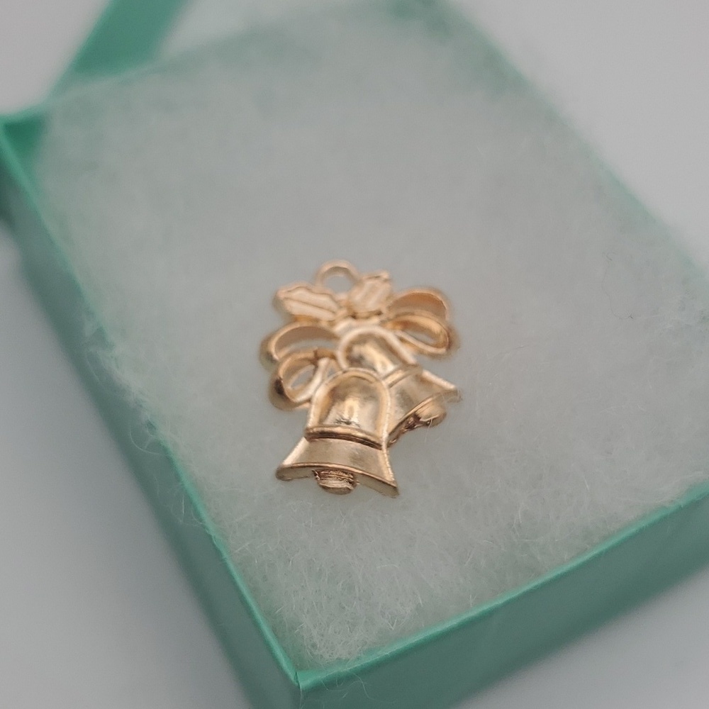 Seasonal bell charm